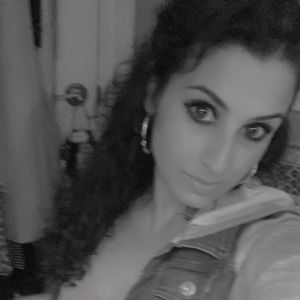 Meet your Posher, Marissa